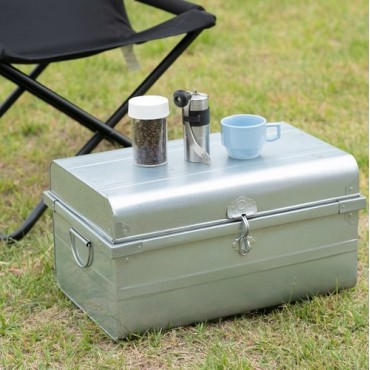 懐かしさを感じるブリキの素材感/S・M・...